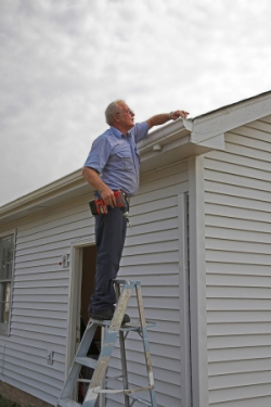 Gutter Repairing in Houston